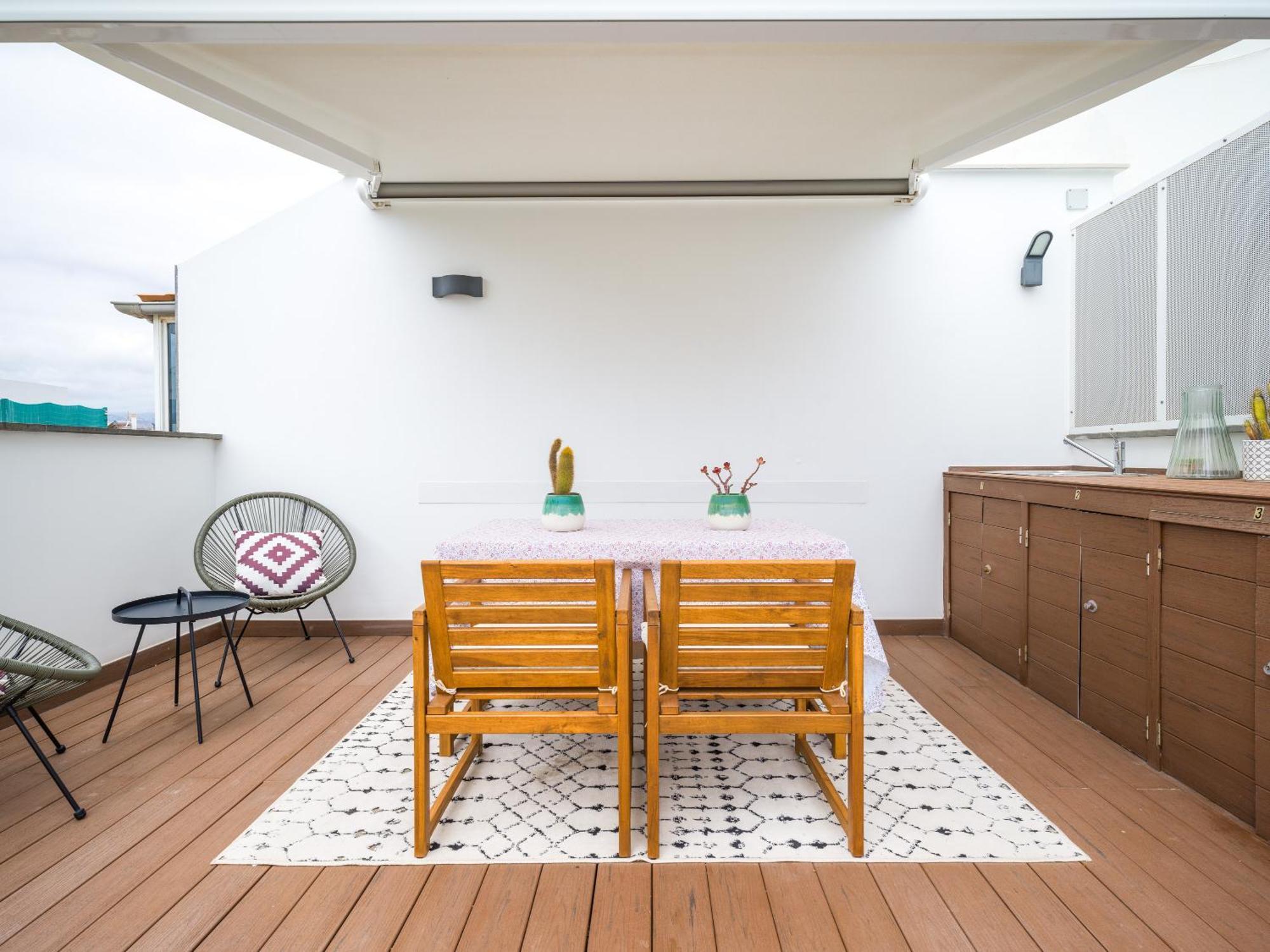 Topsun - Rooftop With Large Terrace Apartment